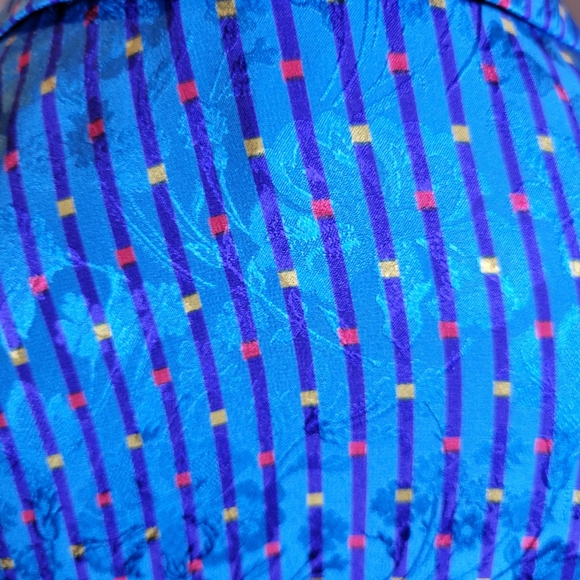 VINTAGE 100% SILK FLORA KUNG DOUBLE BREASTED BLUE BLOUSE NOS - Picture 6 of 8